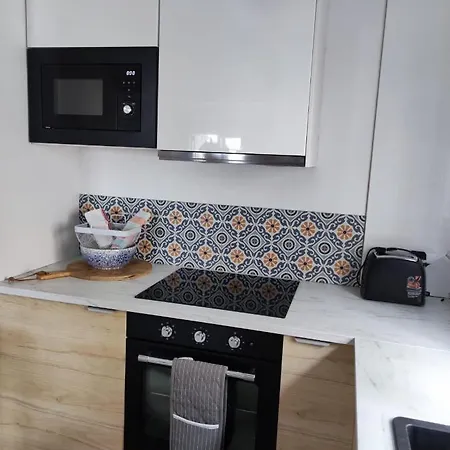 Hacienda 12a Menyber * נרחה